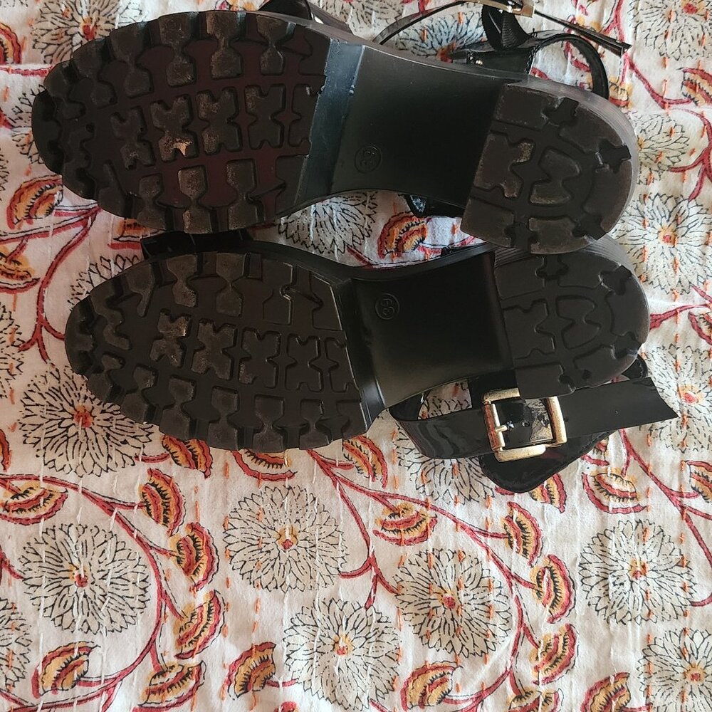 Faux Leather Cleated Chunky black Sandals - Picture 5 of 5